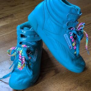 Reebok Teal Sneakers with Multicolor Laces Open To Offers!
